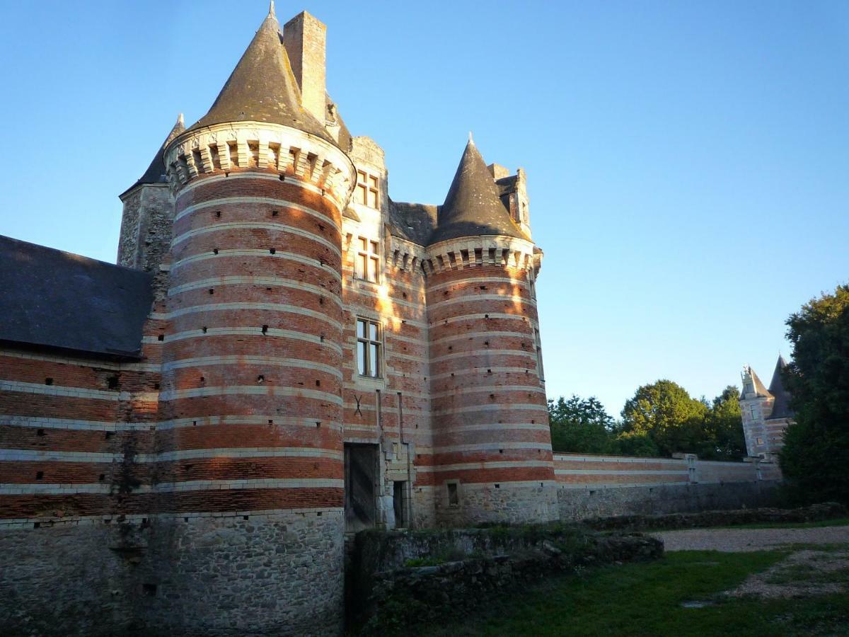 Logis De La Helberdiere Cossé-en-Champagne Eksteriør bilde